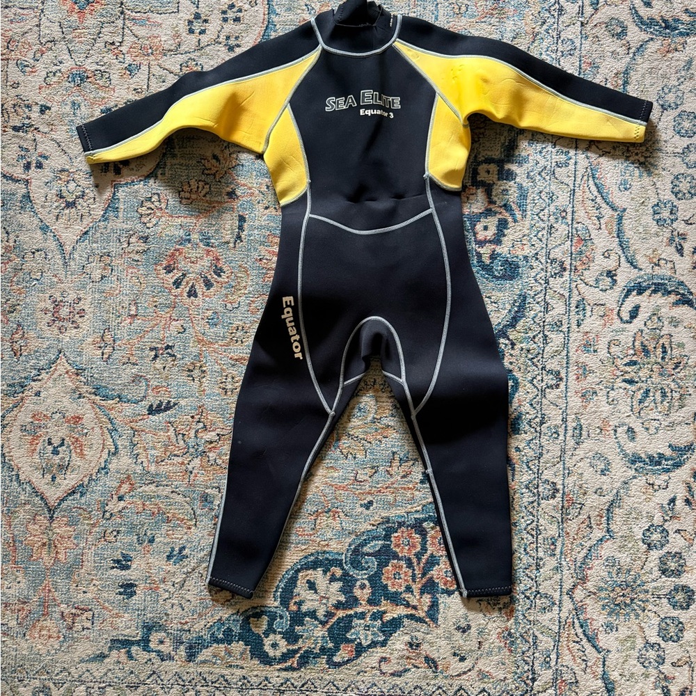 Black and Yellow wetsuit for kids
